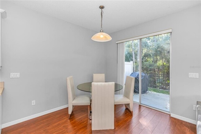 Photo - 540 Pinebranch Cir