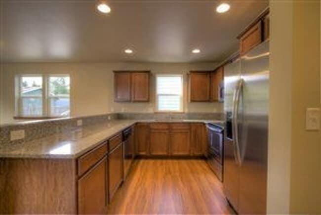 Photo - Preleasing for September -  4 bed/2 bath