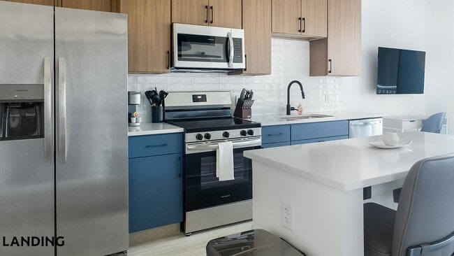 Photo - 1007 S Mint St Unidad 721