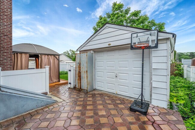 Photo - 58 N Rockaway Ave