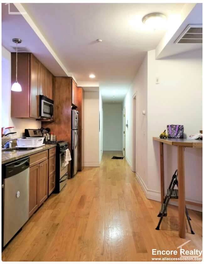 Building Photo - 64 Louis Prang St Unit #3 Rental