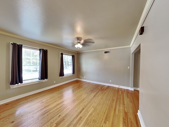 Photo - SUPER CUTE UNIT! Unit 1