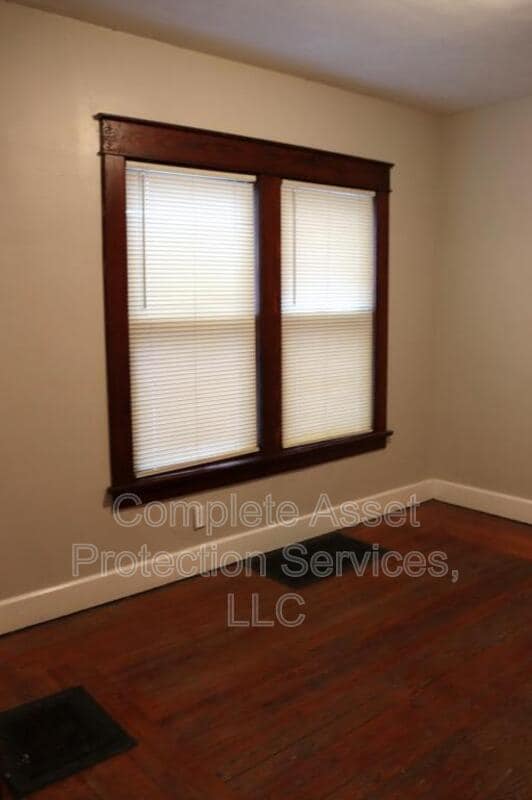 Photo - 308 Harrison St