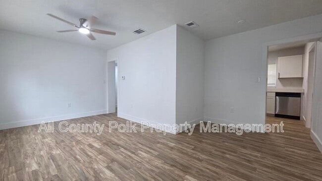 Photo - 2704 Homer Cir