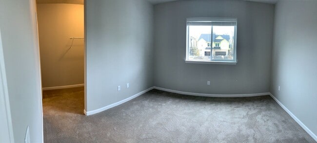 Photo - 807 NE Water Ave