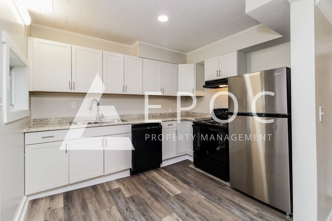 Photo - 223 W Main St