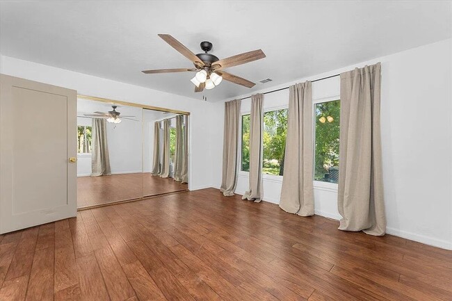 Photo - 2551 S Waverly Ave