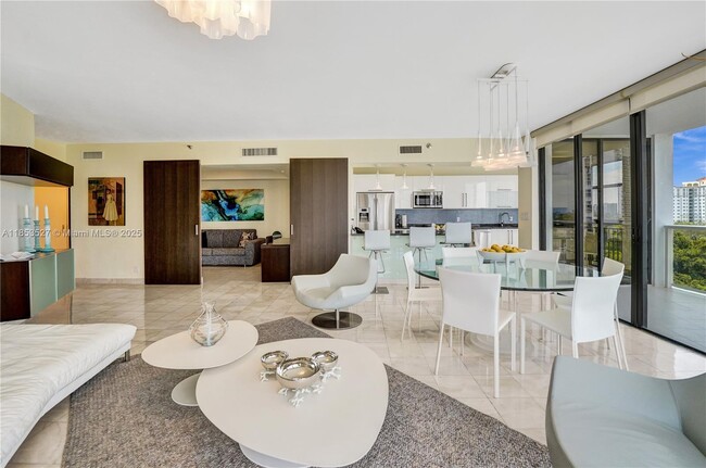 Photo - 20281 E Country Club Dr Unit 607