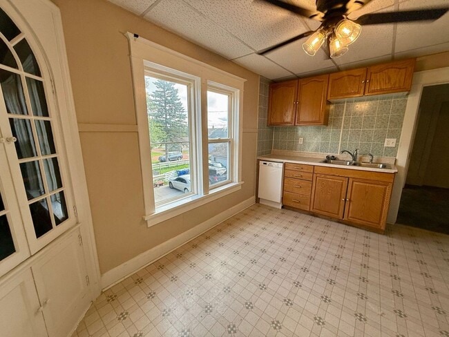 Photo - 915 S 3rd Ave Unit Upper