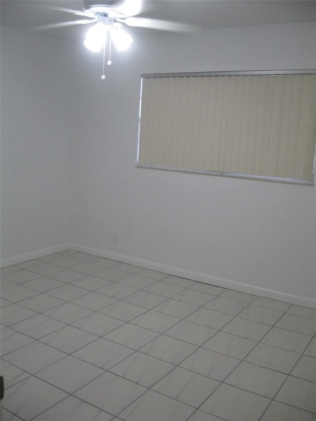 Photo - 3955 N Nob Hill Rd Unit 202