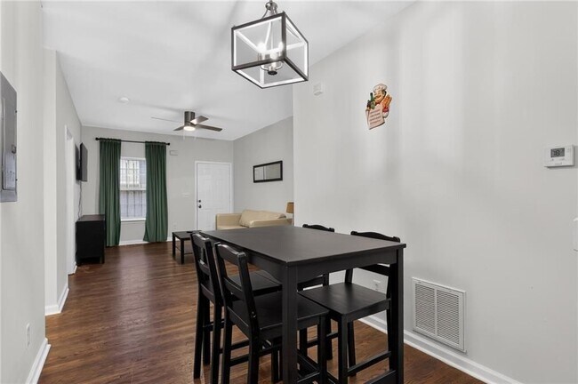 Photo - 1021 Ada Ave NW