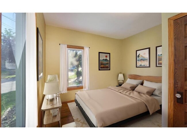 Photo - 894 23rd Ave SE