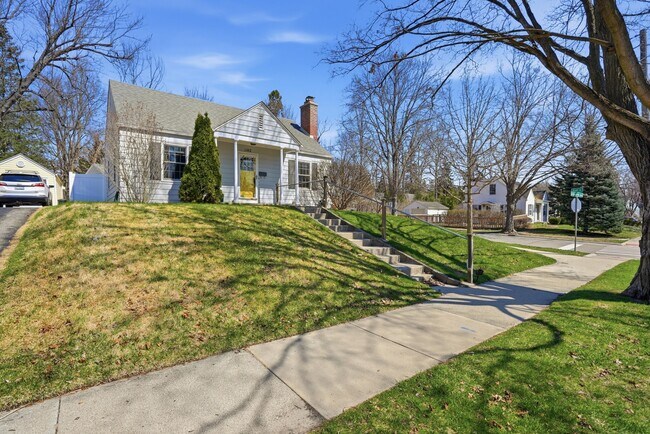Photo - 1102 Arborview Blvd
