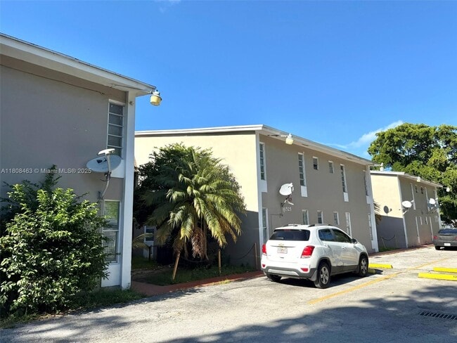 Building Photo - 1525 NW 19th Terrace Unit 2 Rental