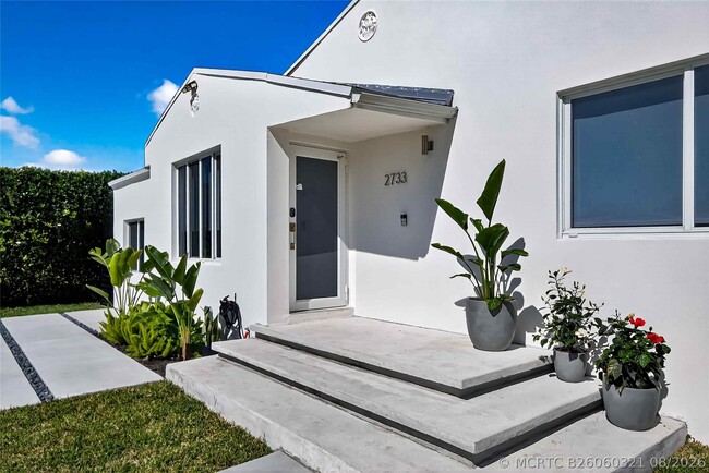 Photo - 2733 SW 15th St