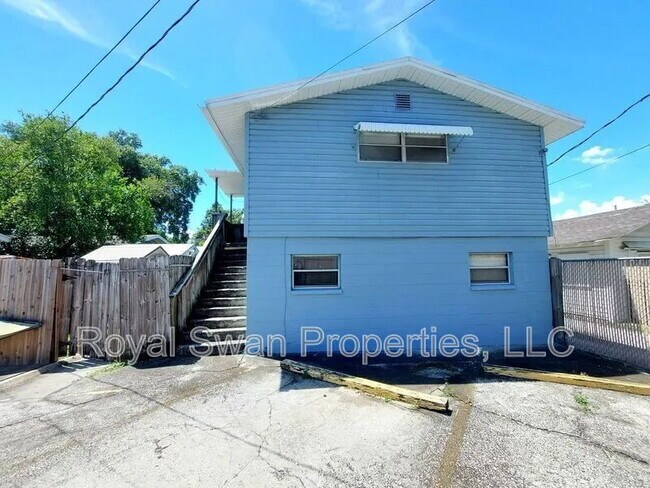 115 1/2 Lenox St.