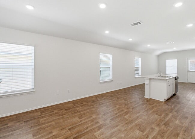 Photo - 3 Bedroom Home with Open Layout and Covered Patio in Creekside Farms!