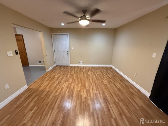 Photo - 61 Brighton Way