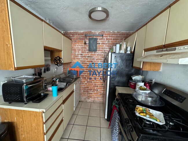 Photo - 64 Murdock St Unit 1