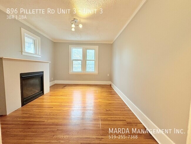 Photo - STUNNING 3BEDROOM/1BATH APARTMENT WITH MODERN UPGRADES + HYDRO & GAS Unit 3
