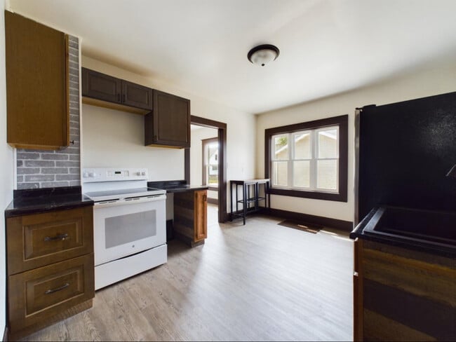 Photo - 2018 Monroe St Unit Lower