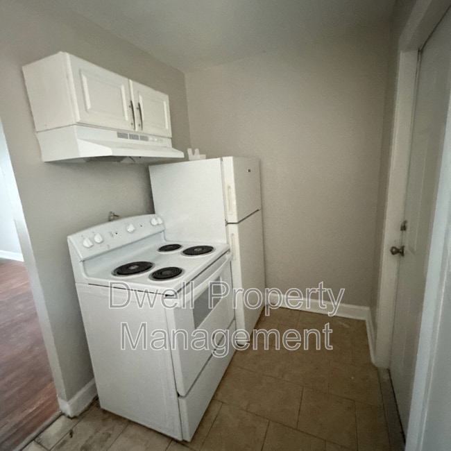 Photo - 2241 Woodward Ave