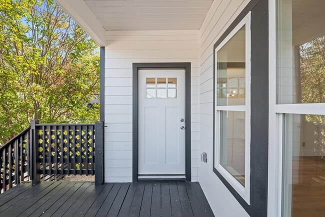 Photo - 814 W Mary St