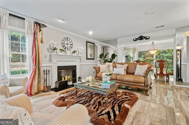 Photo - 81 Hampshire Ct