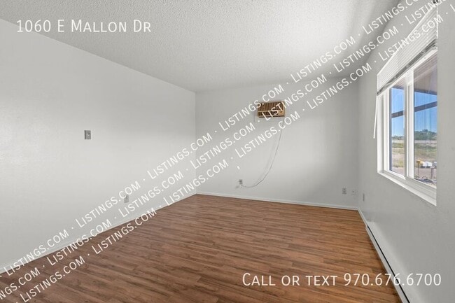Photo - 1060 E Mallon Dr