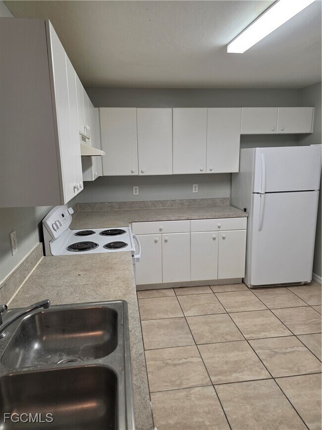 Photo - 715 Jenna Ave S