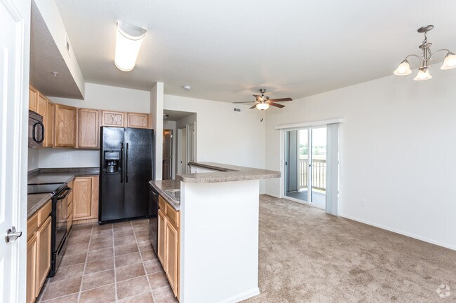 1BR, 1BA - Crestone