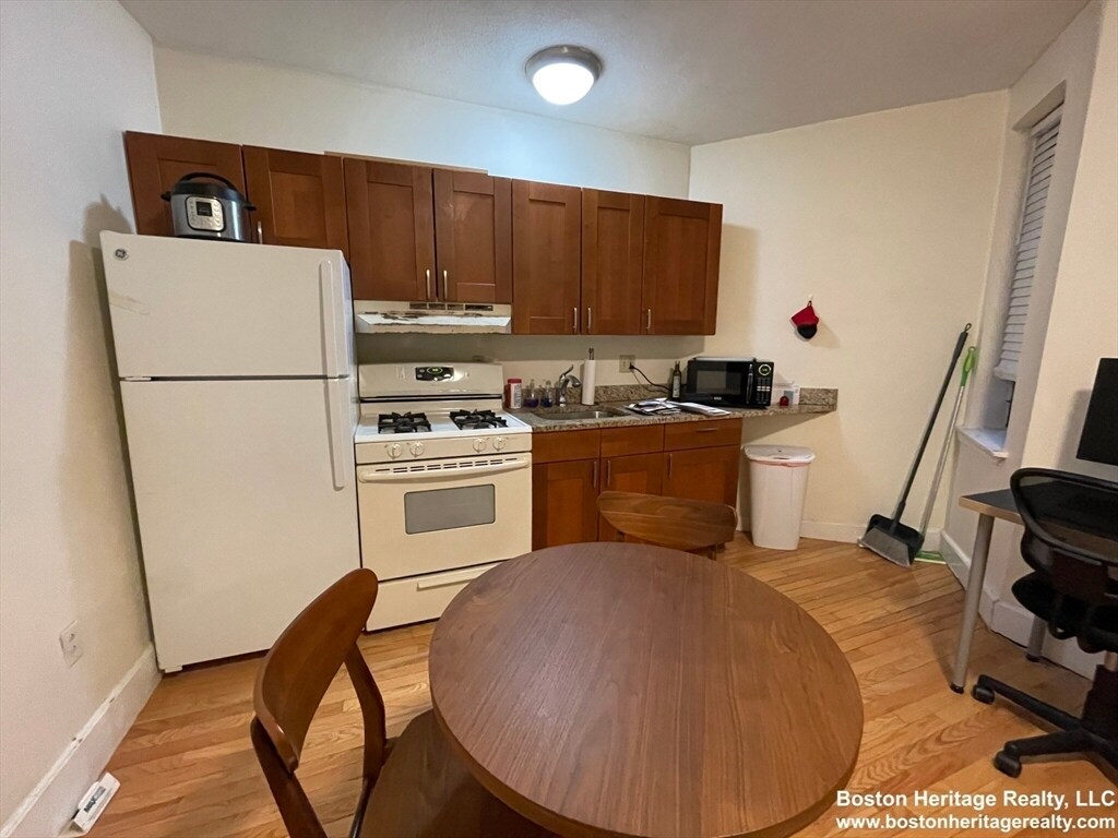 Photo - 54-56-56 Burbank St Condo Unit 15