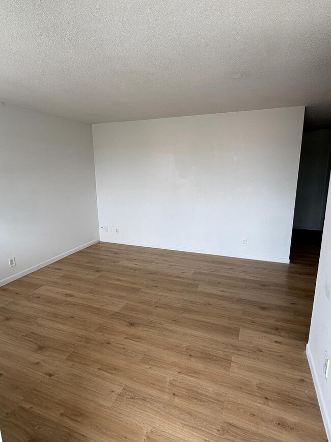 Photo - 1406 Barton Rd
