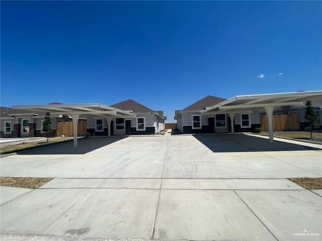 Building Photo - 9 N Clarence Ave Unit 1