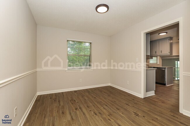 Photo - Freshly renovated 3 bedroom / 2 full bath ...