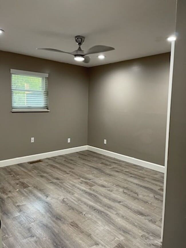 Photo - 1419-1423 1425 Unit 2-1421 Shannon Circle