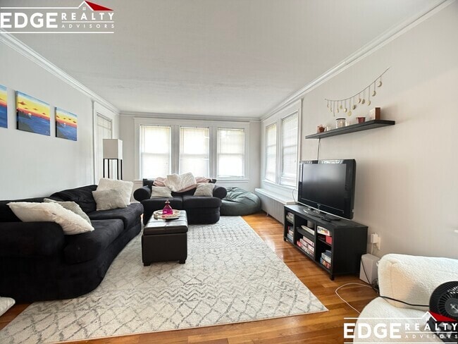 Building Photo - 88 Colborne Rd Unit 1 Rental