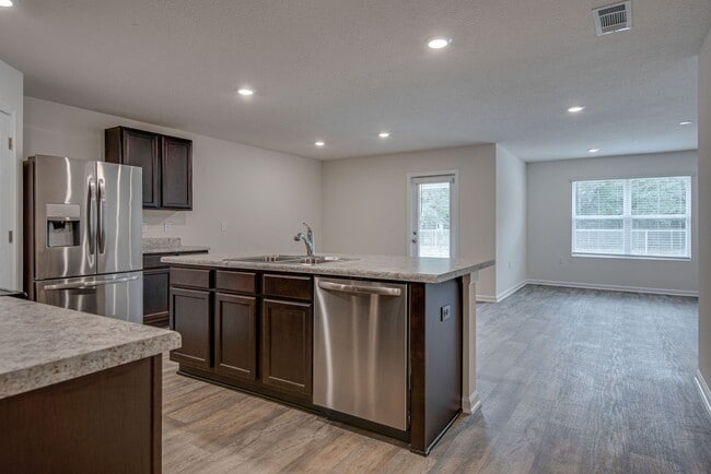 Photo - Spacious 4-Bedroom Home - Cambria