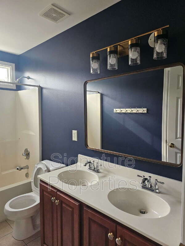 Photo - 5600 Barnsley Pl