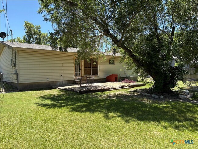 304 Julie St