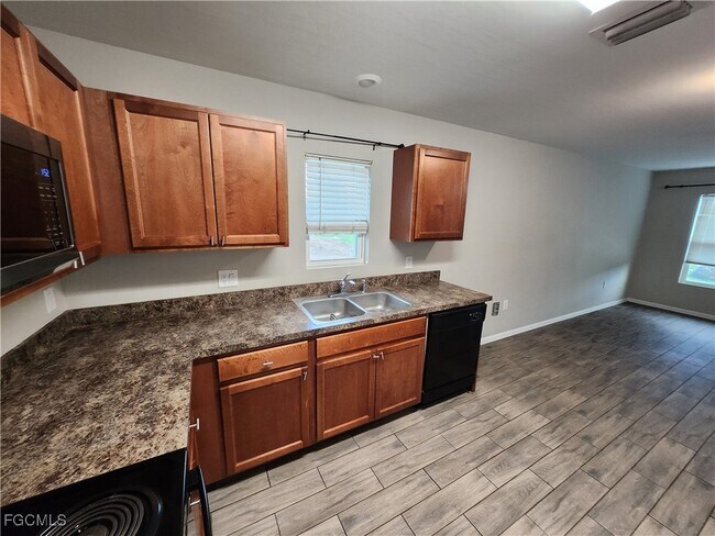 Photo - 616 NE 24th Terrace