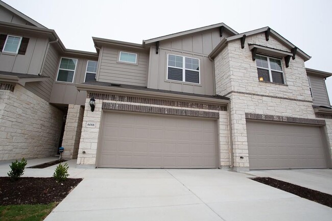 Building Photo - 601 Fiery Skipper Dr Unit B