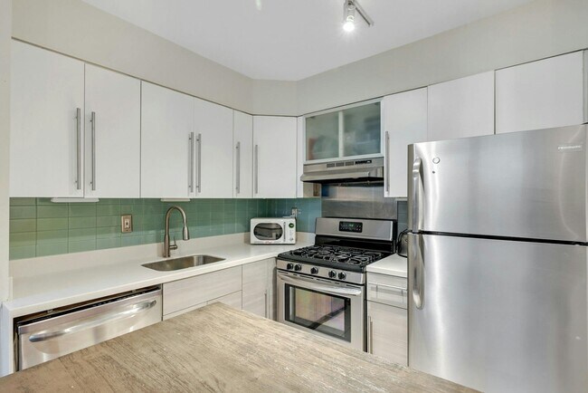 Photo - 120 Sherman Ave Unidad 3F