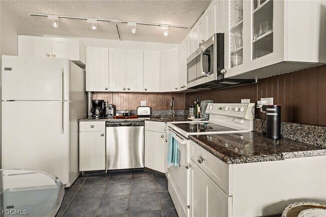 Photo - 7330 Estero Blvd Unidad 202