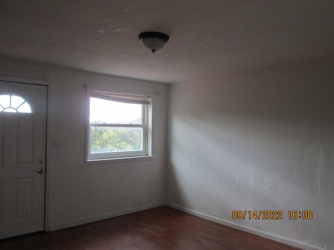 Photo - 116 S Burlington St