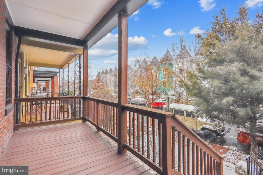 1216 E Street NE Unit - 1216 E Street NE Unit
