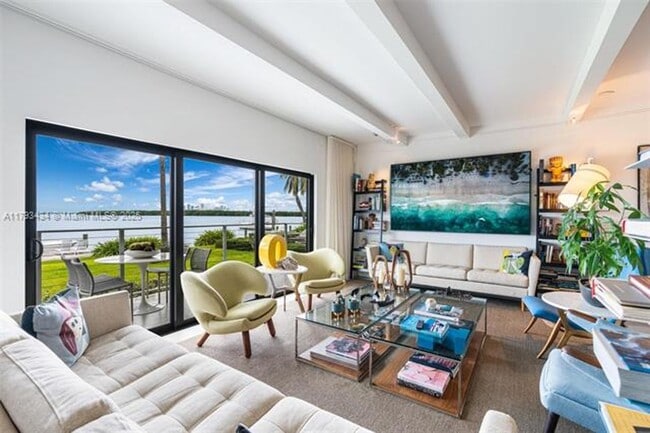 Building Photo - 166 Harbor Dr Unit 166 Harbor Dr 2B Rental
