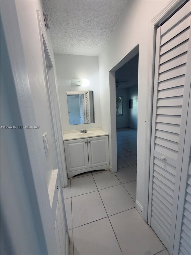 Photo - 2622 NW 24th St Unit 3A