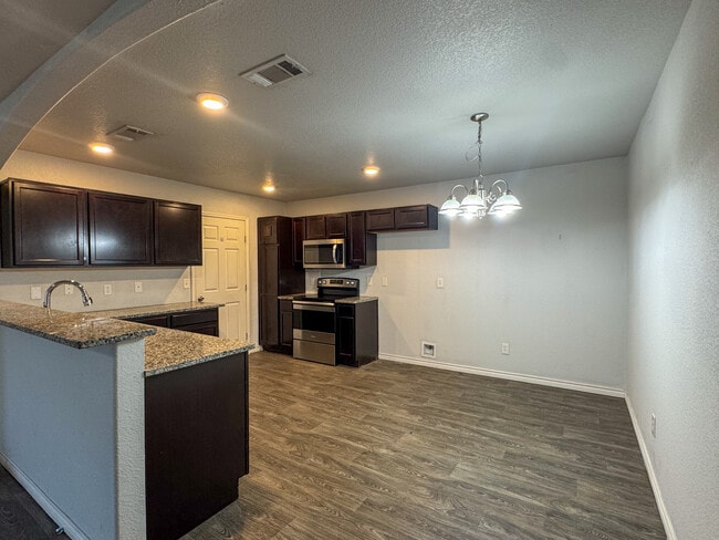 Photo - 3812 Eutopia St