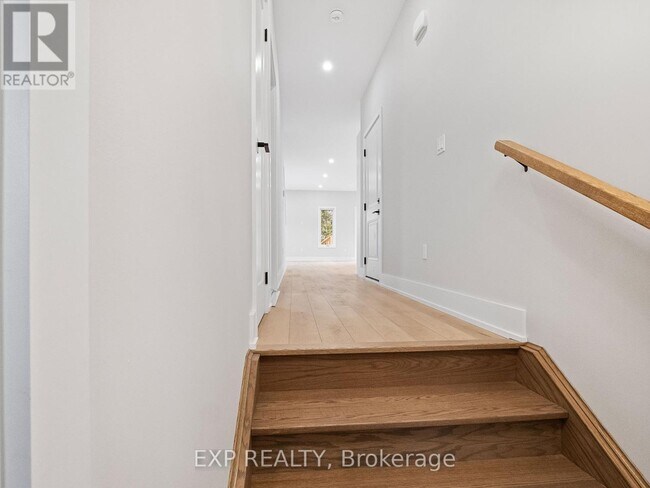 Photo - 1142 Ontario Rd